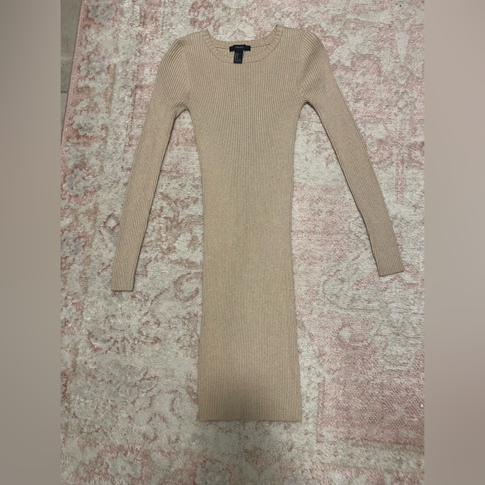 Cream long sleeve ribbed bodycon Forever21 dress | Fall Fits